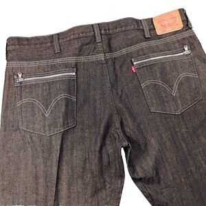 VTG Levi's 569 Loose Straight Gray/ Black Jeans w/ Zipper Pockets Men's 42 x 32